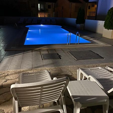 Deluxe Pool Apartment 4 Petrovac ภายนอก รูปภาพ