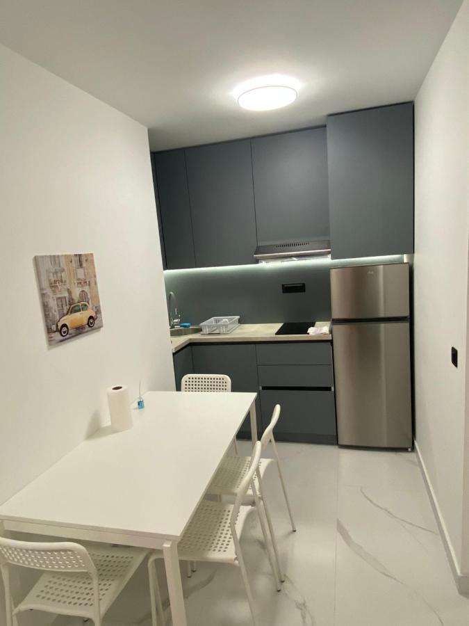 Deluxe Pool Apartment 4 Petrovac ภายนอก รูปภาพ