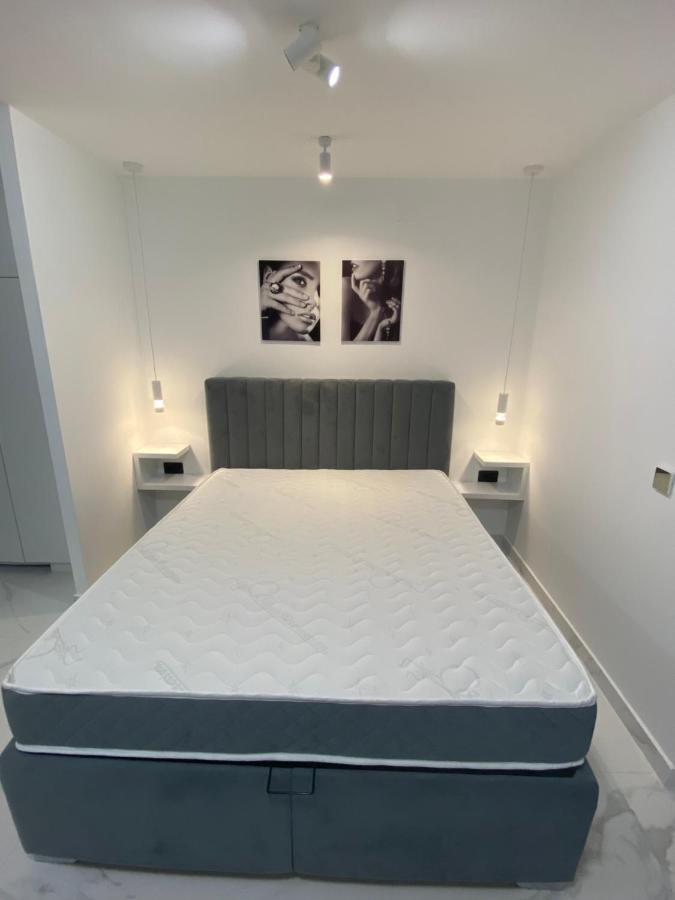 Deluxe Pool Apartment 4 Petrovac ภายนอก รูปภาพ